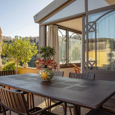 Dimora Aurora * Taormina